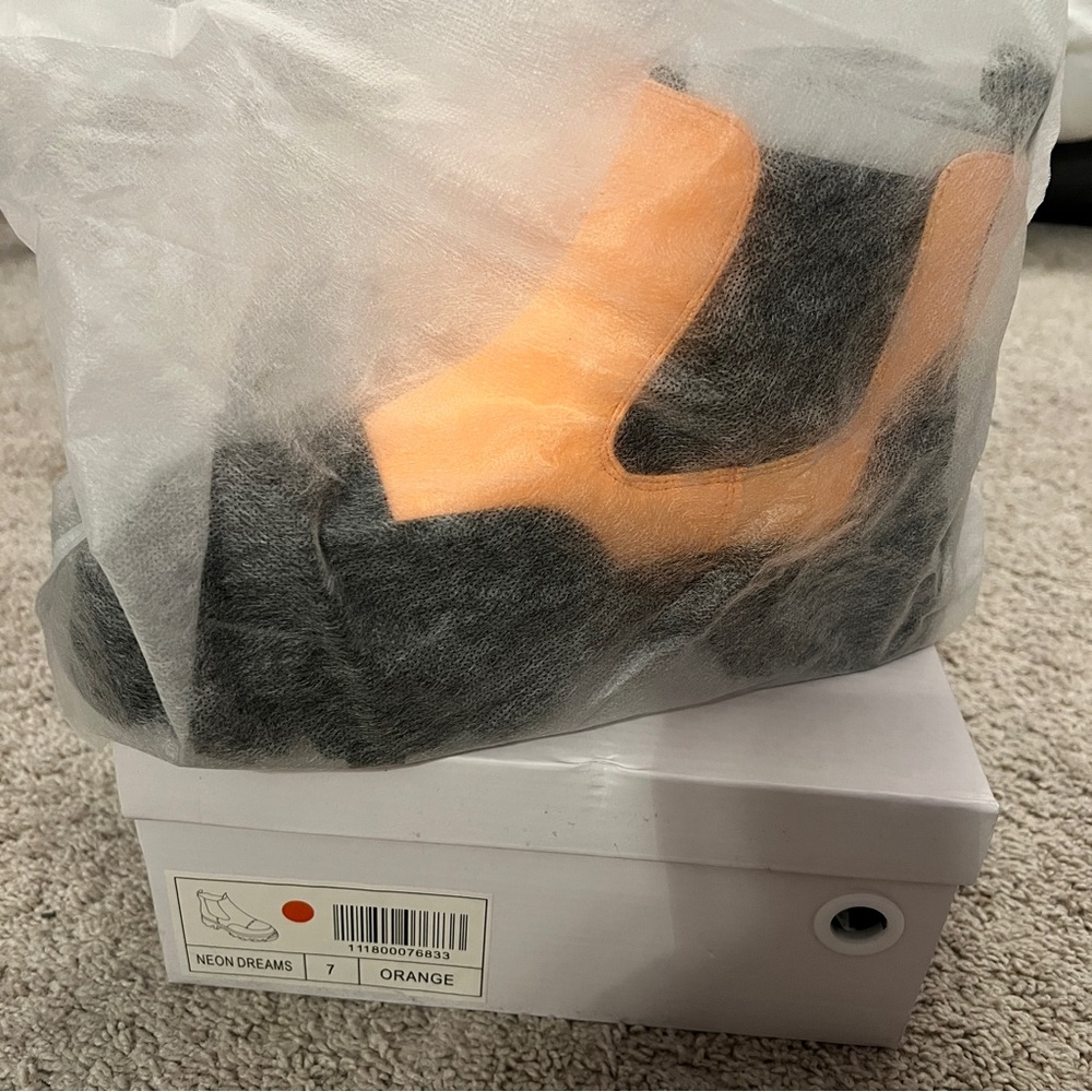 Mata Neon Dreams Combat Style Boots - Picture 5 of 10